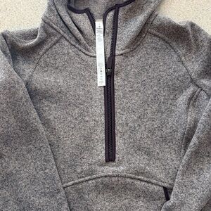 Lululemon womens Half-Zip fleece size 8